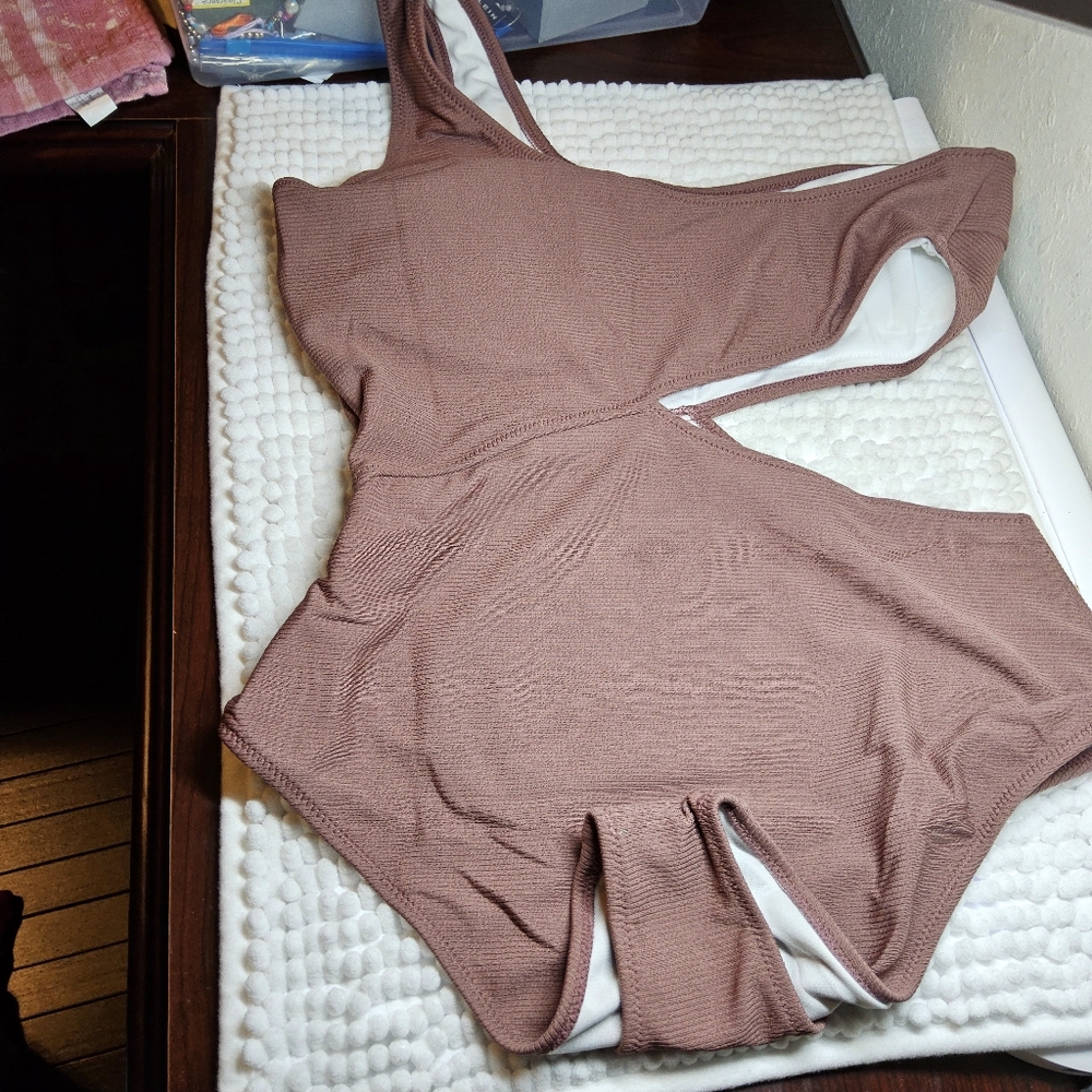1Cupshe Womens one piece swimsuit - Picture 6 of 7